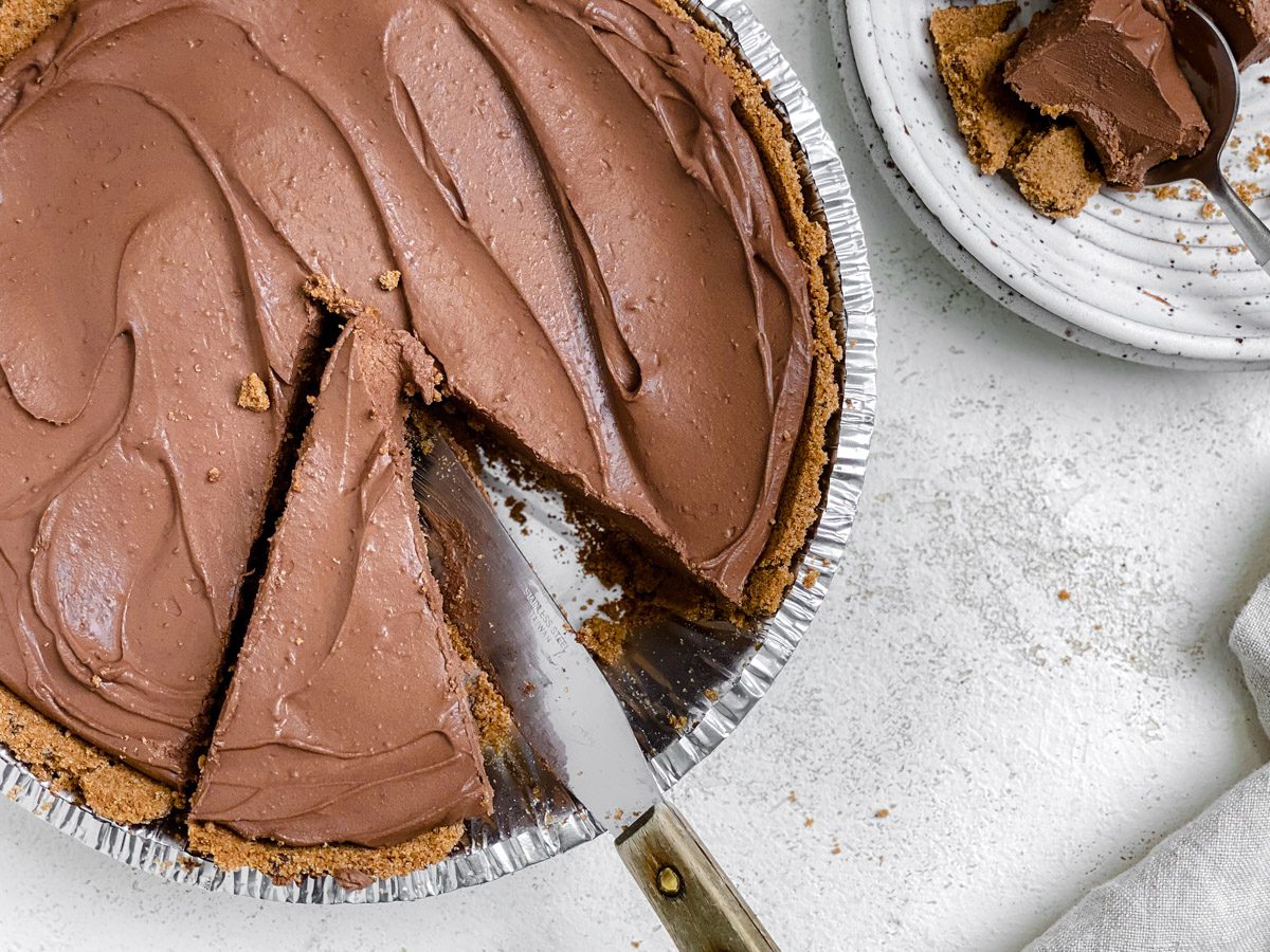 Easy Vegan Chocolate Peanut Butter Pie | Recipe Cloud App