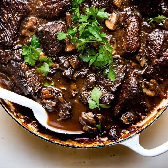 Red Wine Braised Beef With Mushrooms And Carrots | Recipe Cloud App