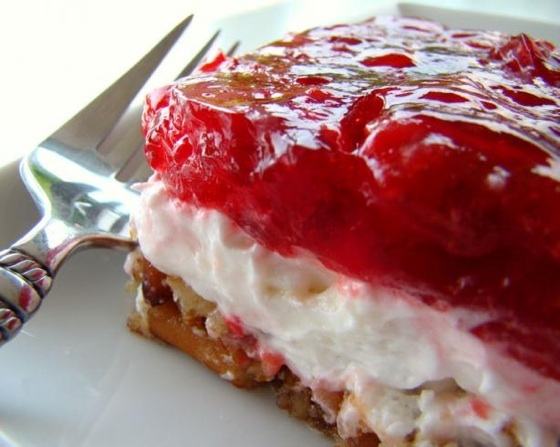 Strawberry Pretzel Salad | Recipe Cloud App