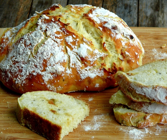 Easy-Artisan Roasted Garlic-Rosemary Bread | Recipe Cloud App