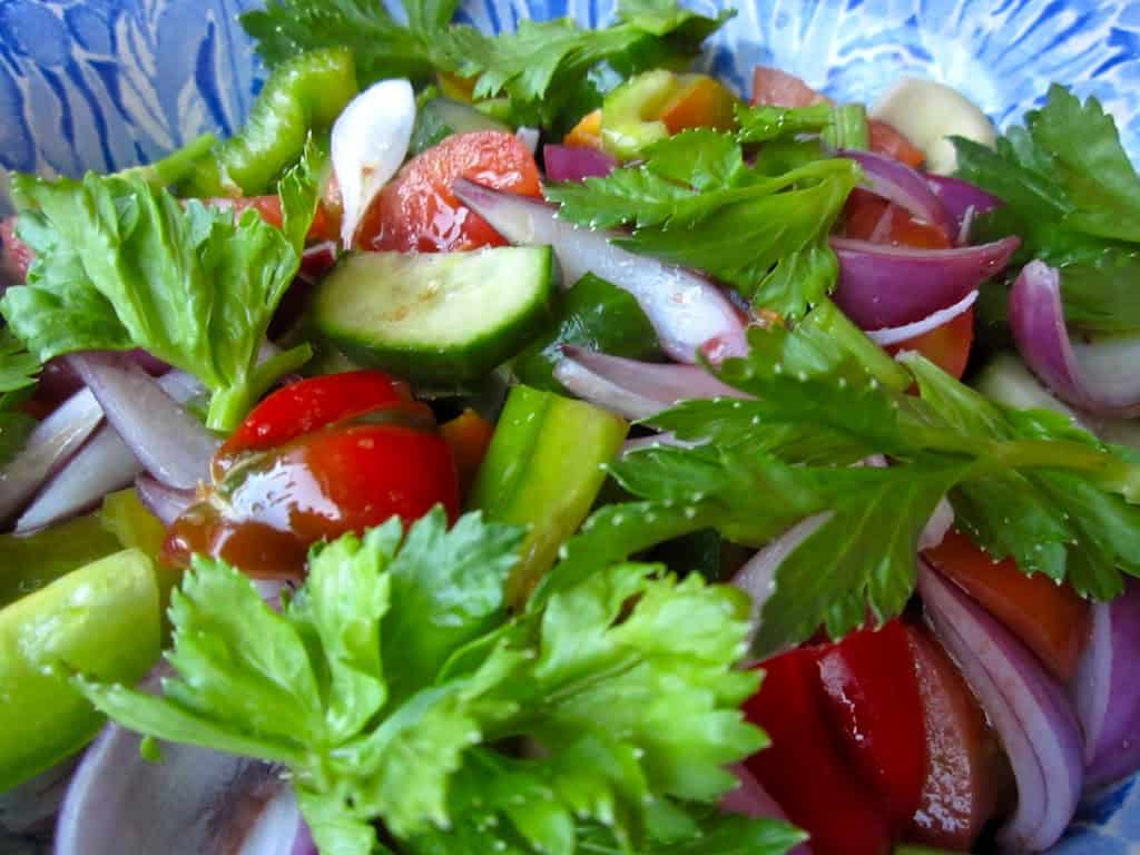 Simple, Fresh And Healthy Garden Salad | Recipe Cloud App