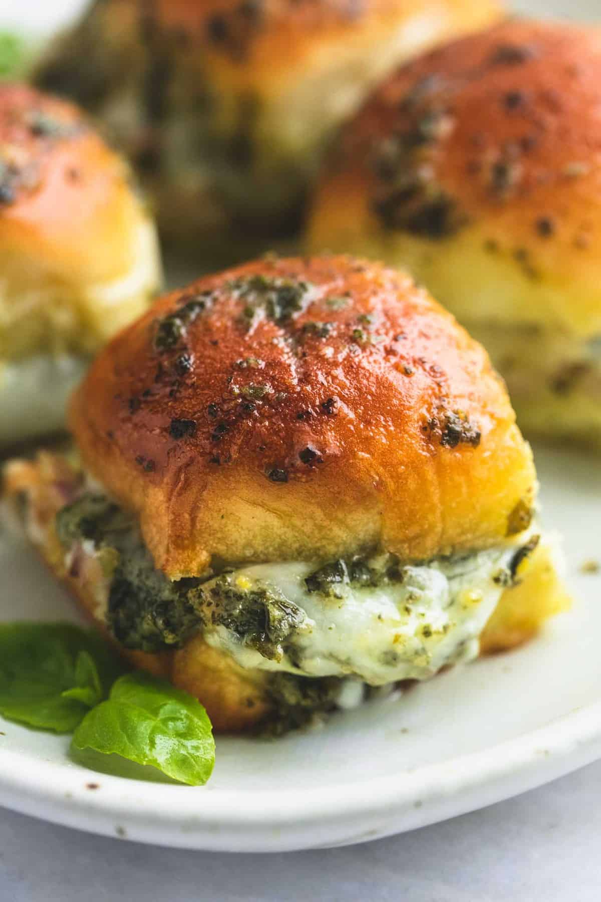 Sliders: Pesto Mozzarella Chicken | Recipe Cloud App