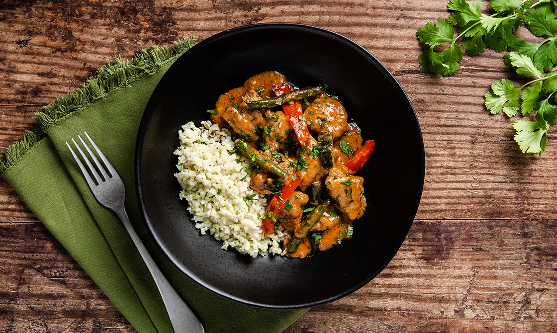 Keto Thai Chicken Curry With Cauliflower Rice | Recipe Cloud App