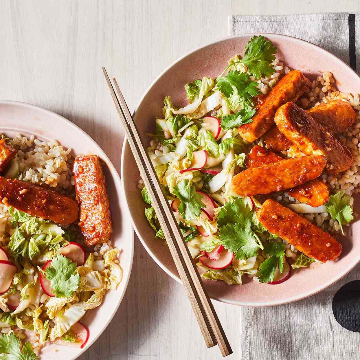 Gochujang-Glazed Tempeh & Brown Rice Bowls | Recipe Cloud App