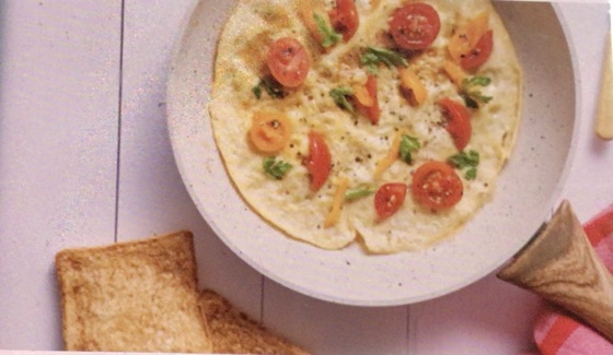 Tomato Omelette With Banana-Berry Shake | Recipe Cloud App