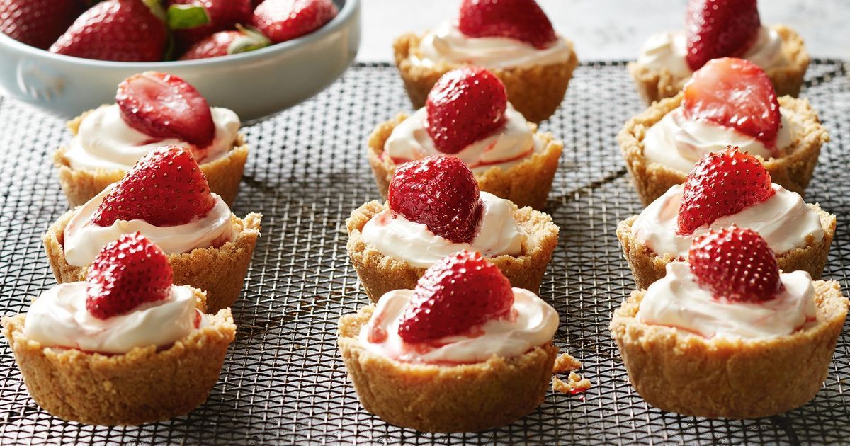 Mini No-Bake Cheesecakes With Strawberries | Recipe Cloud App