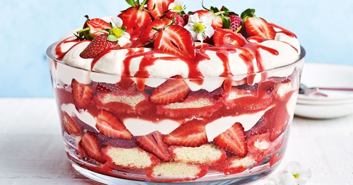 No-Cook Strawberry Cheesecake Trifle | Recipe Cloud App