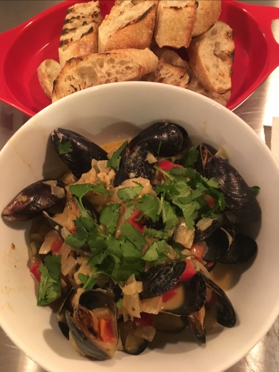 Coconut Thai Green Curry Mussels | Recipe Cloud App