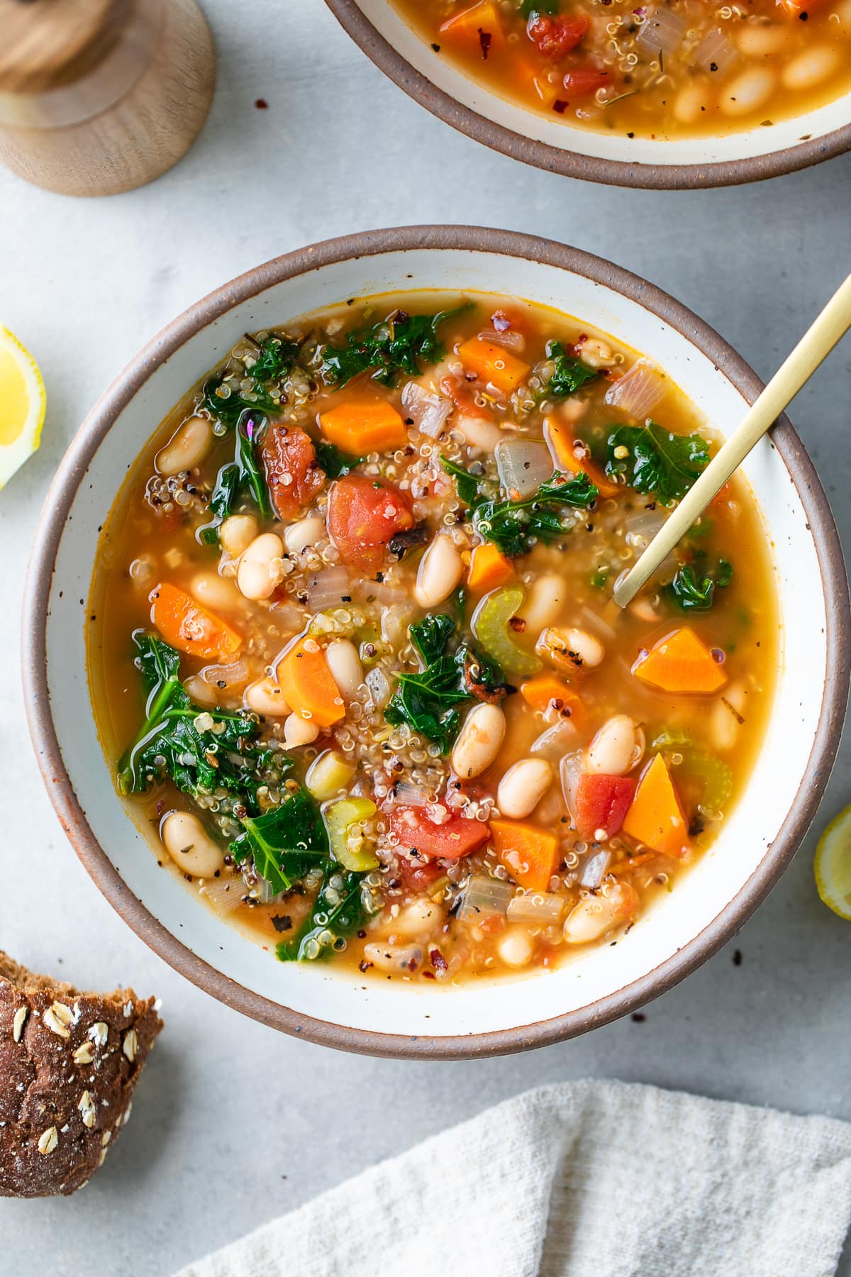 Kale, Quinoa & White Bean Soup (Healthy + Easy) - The Simple Veganista | Recipe Cloud App