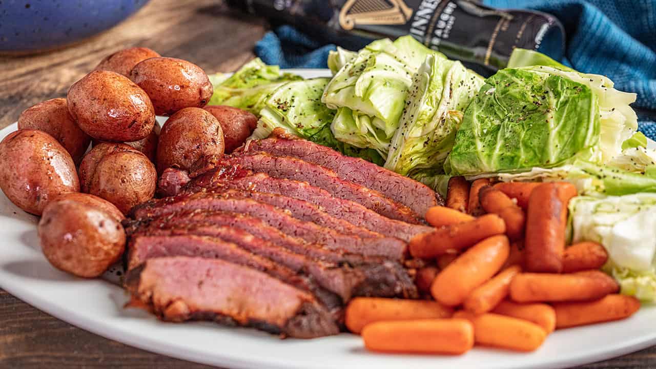 Corned Beef: Slow Cooker Corned Beef And Cabbage | Recipe Cloud App