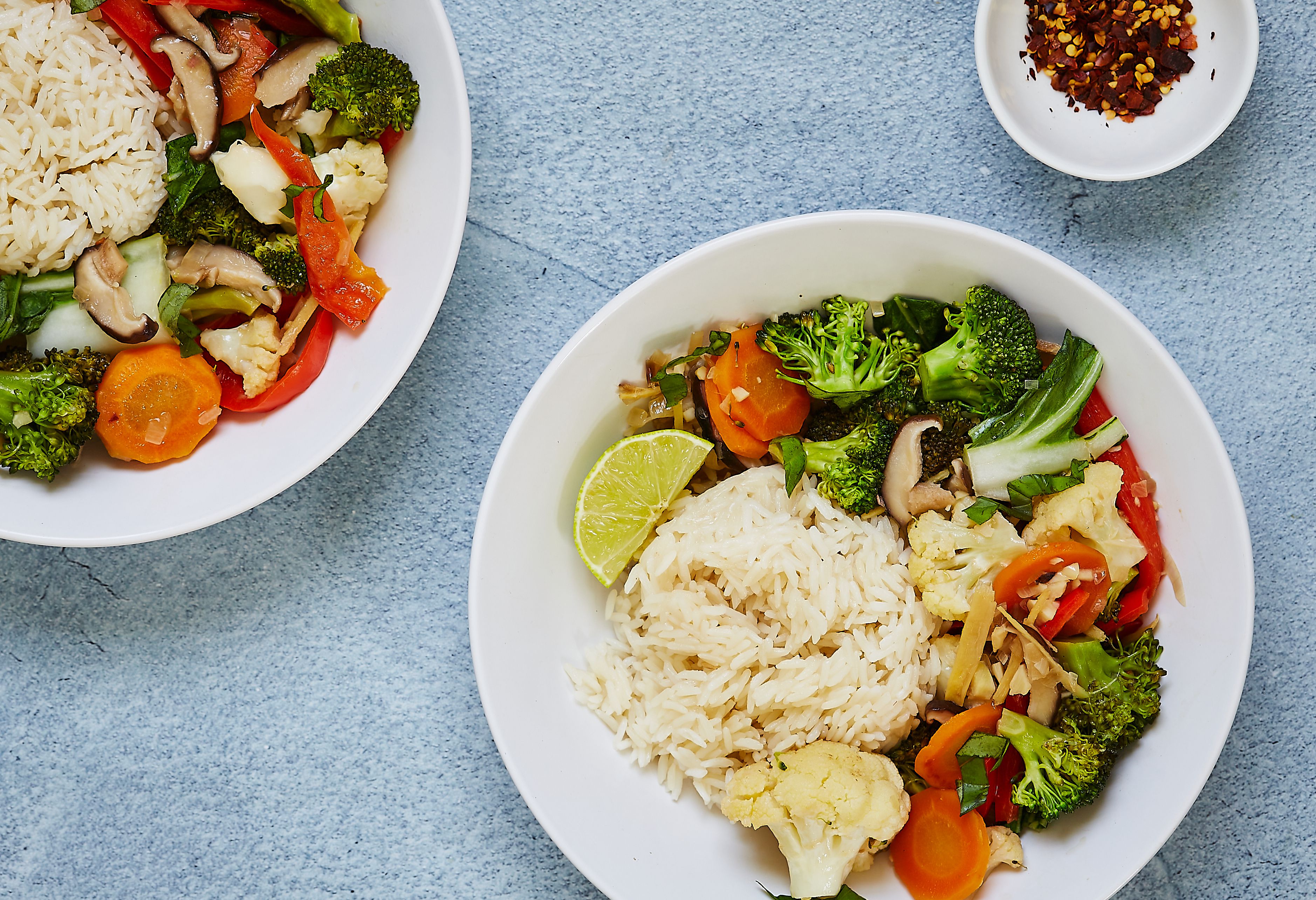 How To Make Easy Thai Vegetable Stir-Fry With Garlic, Ginger, And Lime | Recipe Cloud App