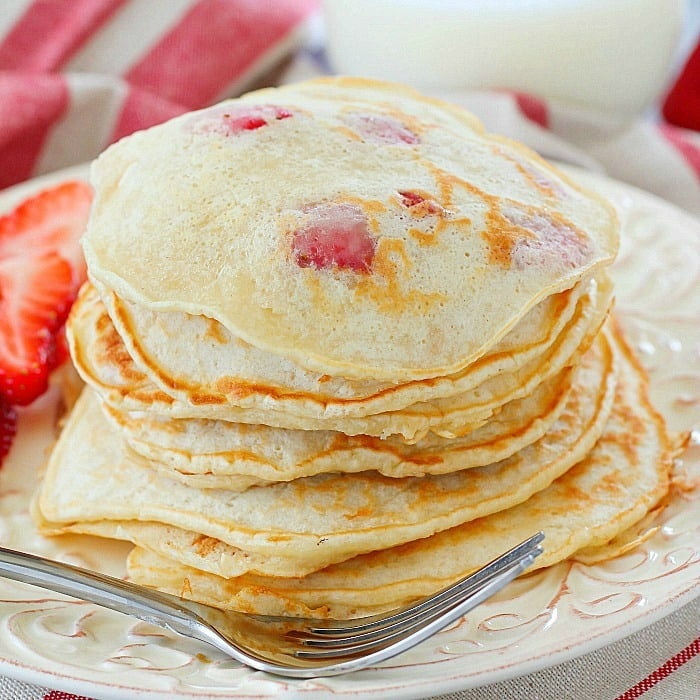 Perfect Strawberry Pancakes | Recipe Cloud App