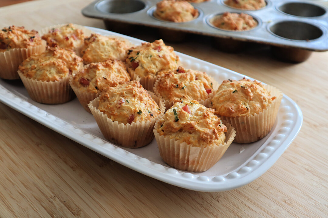 Ham, Cheese, And Chive Muffins | Recipe Cloud App
