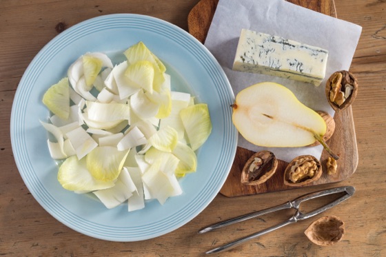 ENDIVE WITH PEARS AND GORGONZOLA | Recipe Cloud App