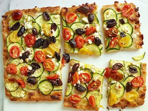 Whole-Wheat Cherry Tomato And Zucchini Pan Pizza | Recipe Cloud App