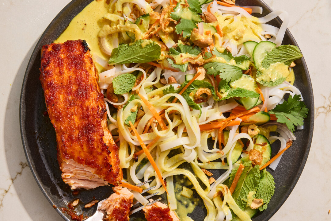 Salmon Noodle Salad | Recipe Cloud App