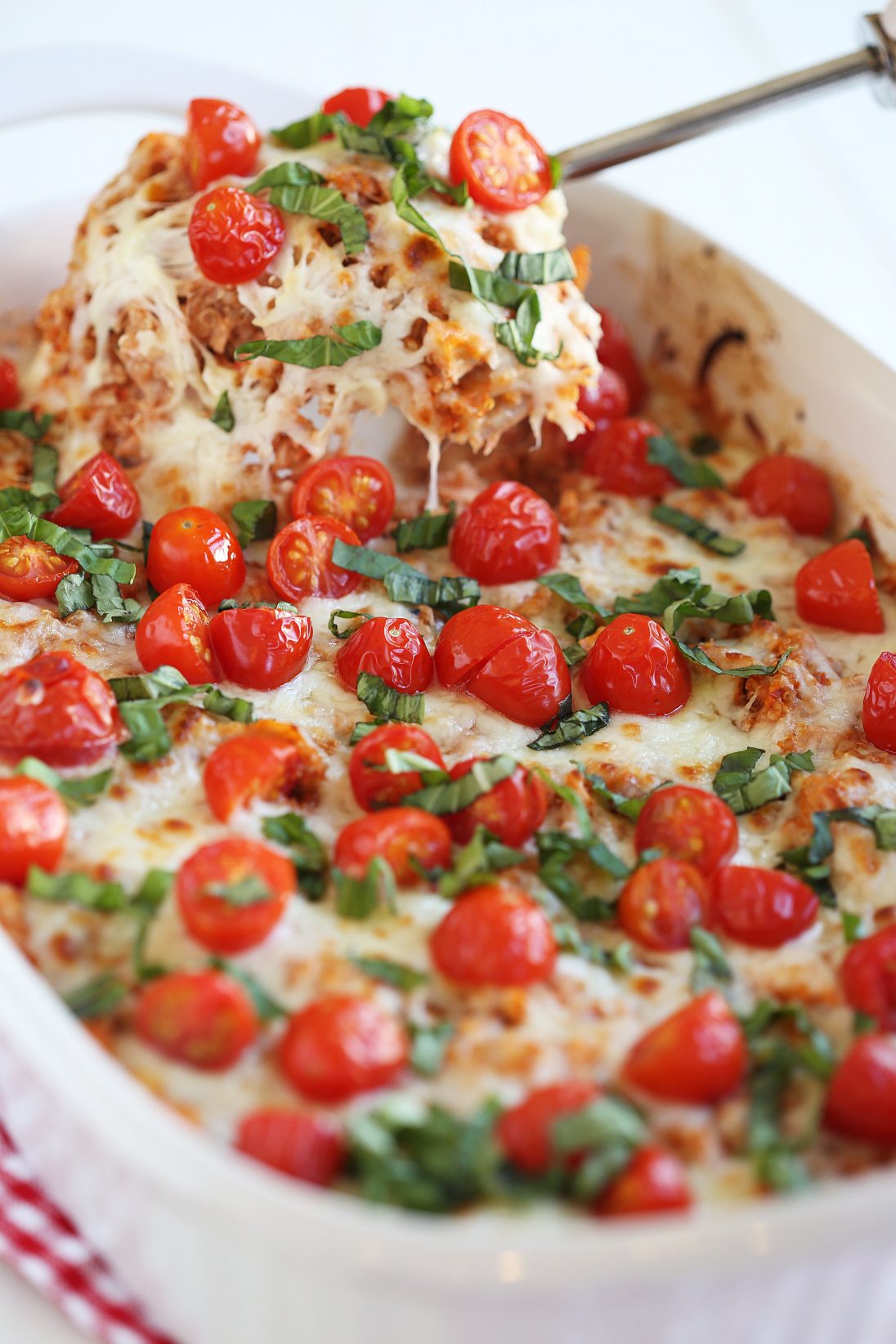Cheesy Caprese Chicken & Quinoa Casserole - Eat Yourself Skinny | Recipe Cloud App