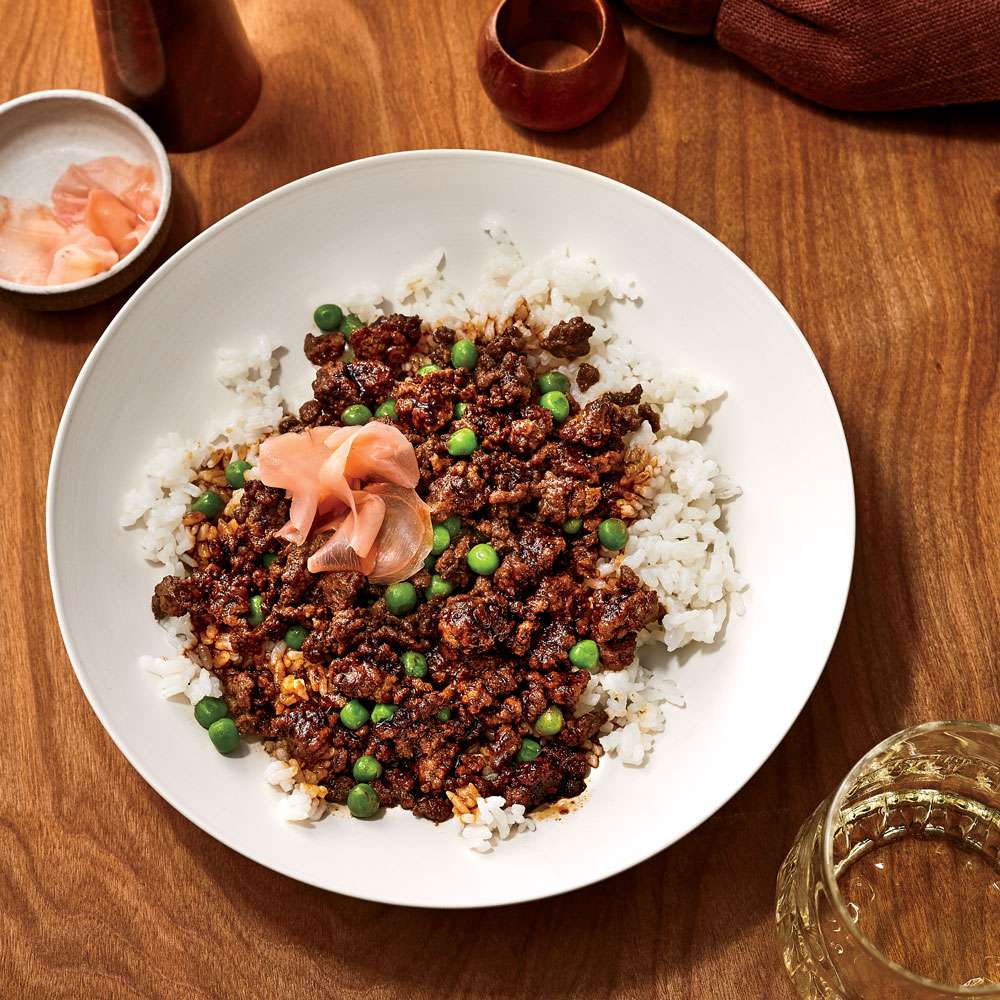 Soboro Donburi (Gingery Ground Beef With Peas Over Rice) | Recipe Cloud App